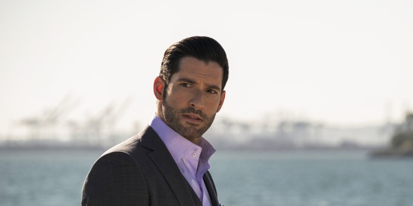 Tom Ellis torna su Netflix per il nuovo film “The Thursday Murder Club”