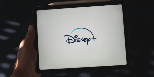 Disney, muore nel parco ma il marito non può fare causa. Ecco l’assurdo motivo