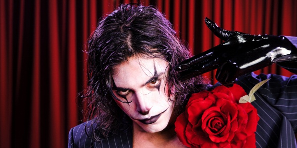 Naska su Radio Zeta racconta The Freak Show