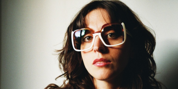 Anna Castiglia su Radio Zeta lancia il suo primo album “Mi piace”