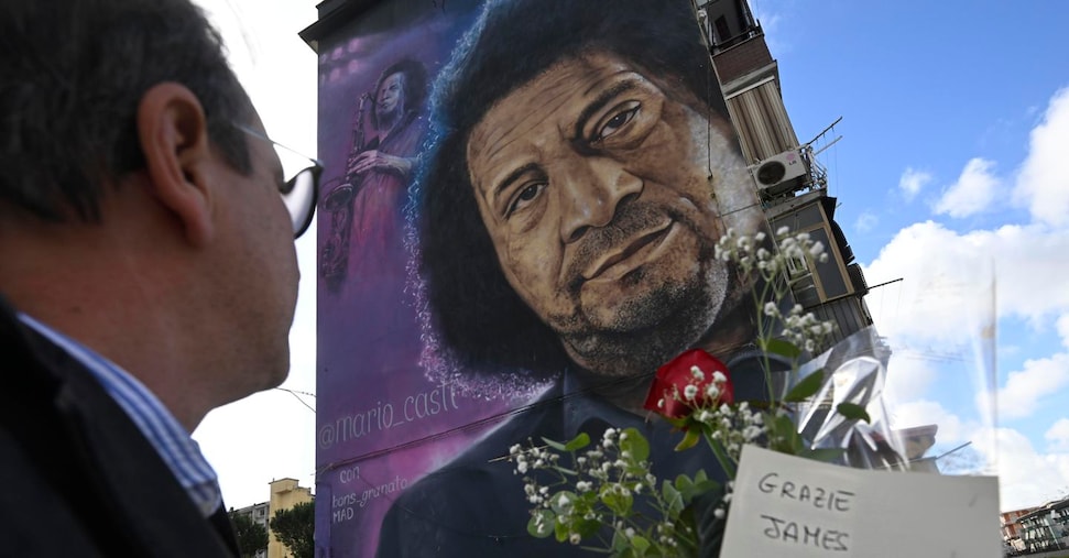 Morto James Senese, il sax «nero a metà» tra Napoli Centrale e Pino Daniele
