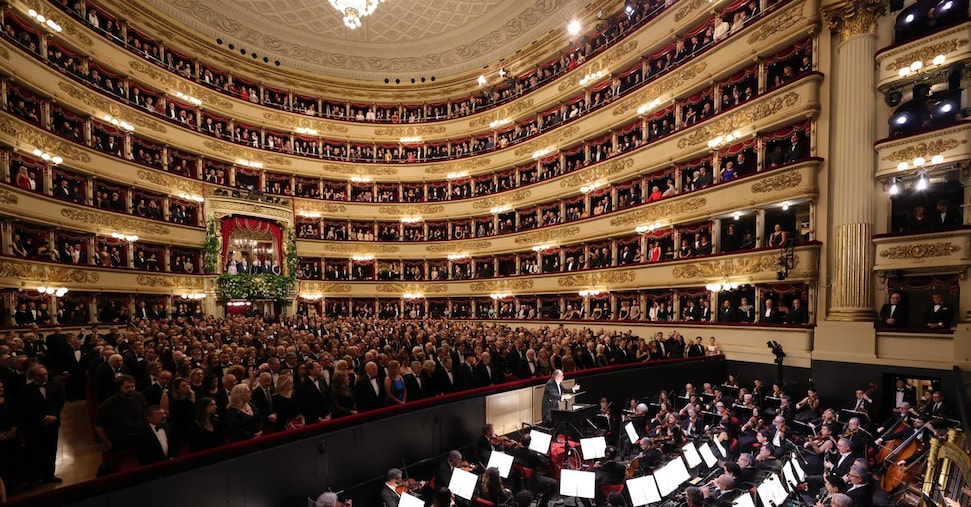 Il nuovo paga e la Lady incendia la Scala