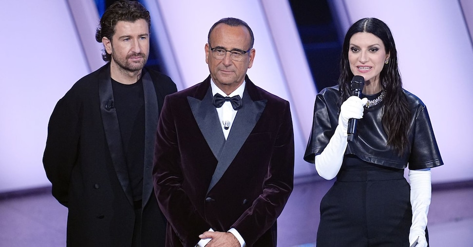 Sanremo 2026, ascolti ancora giù: 10,7 milioni di spettatori e share al 65,6%