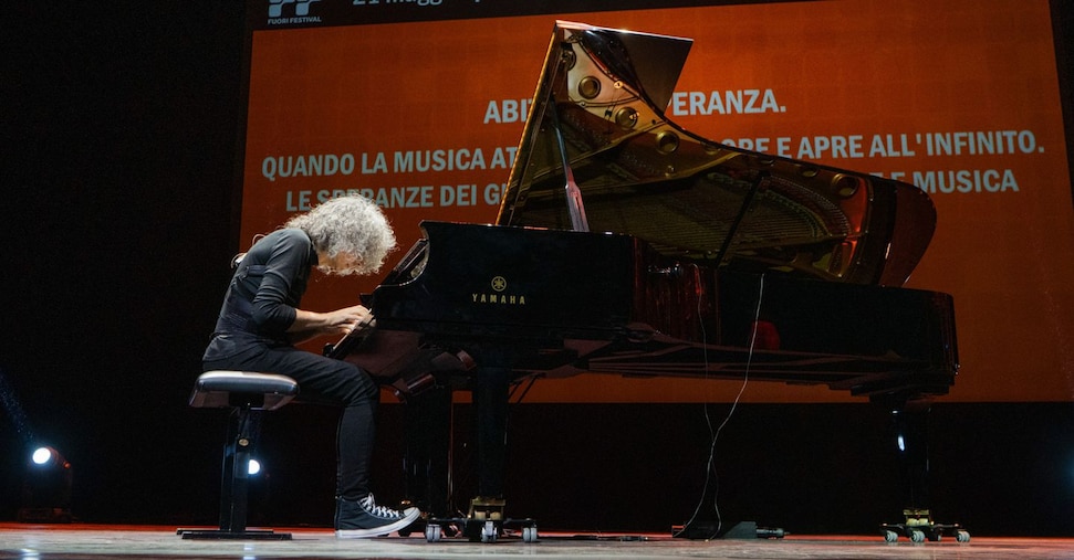 Giovanni Allevi: parole e musica per comporre la speranza